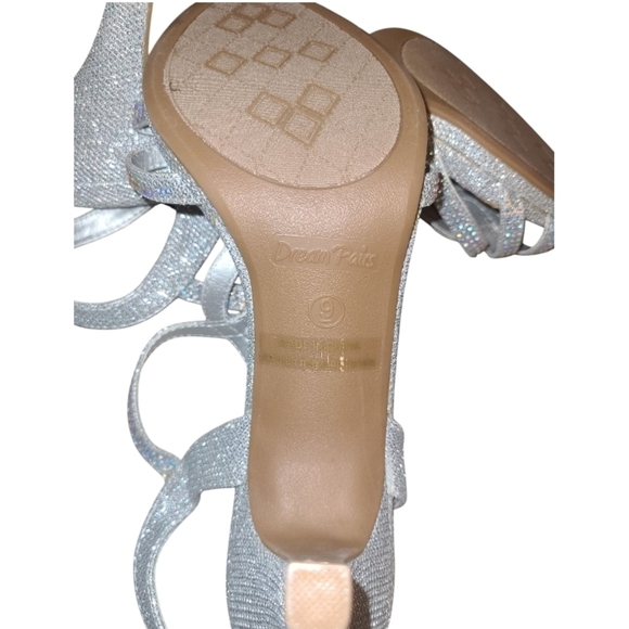 Elegant Silver Crystal Embellished Women's Heels 9 - Picture 5 of 7